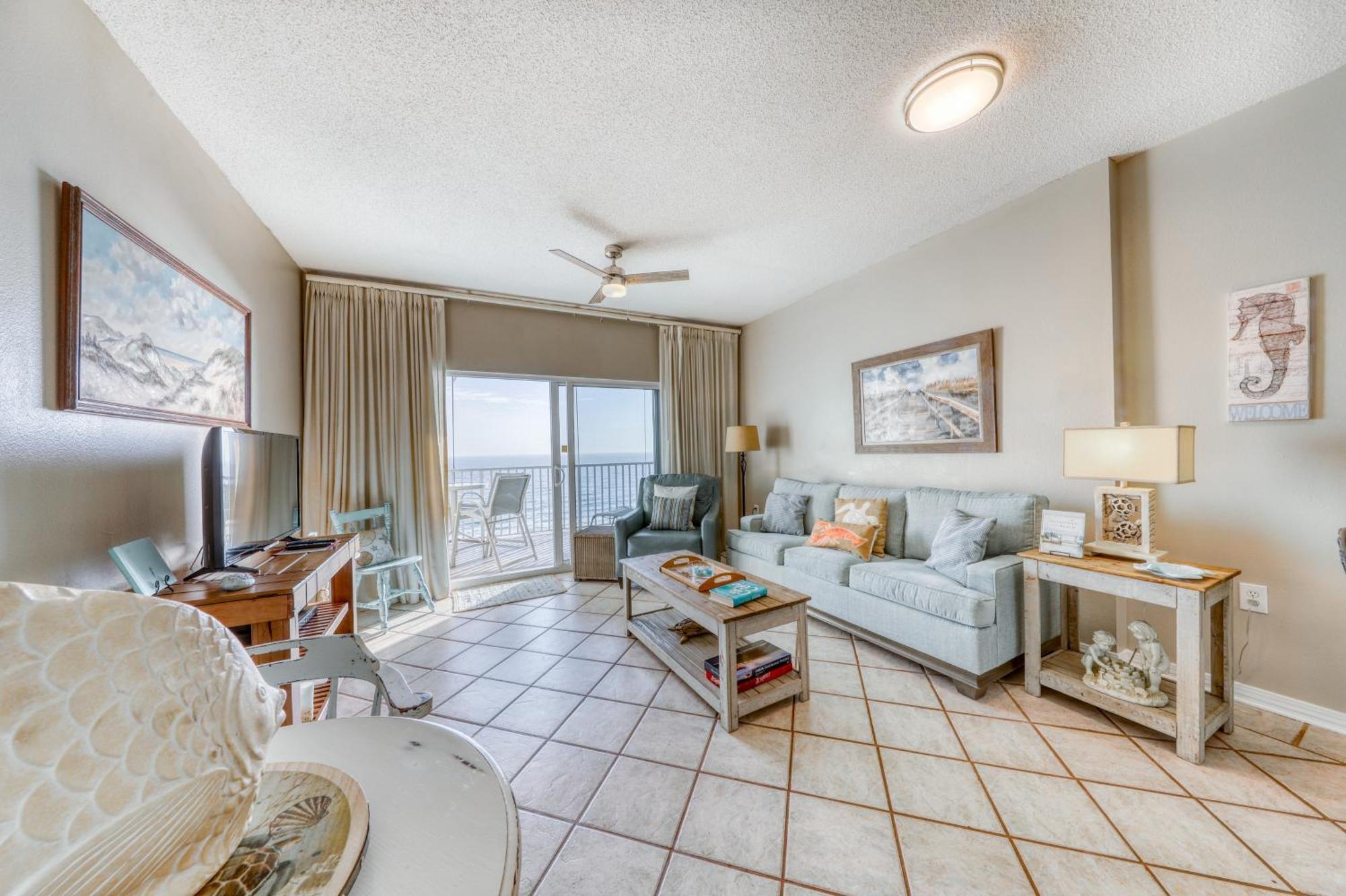 Tidewater Condominiums Ориндж Бийч Стая снимка