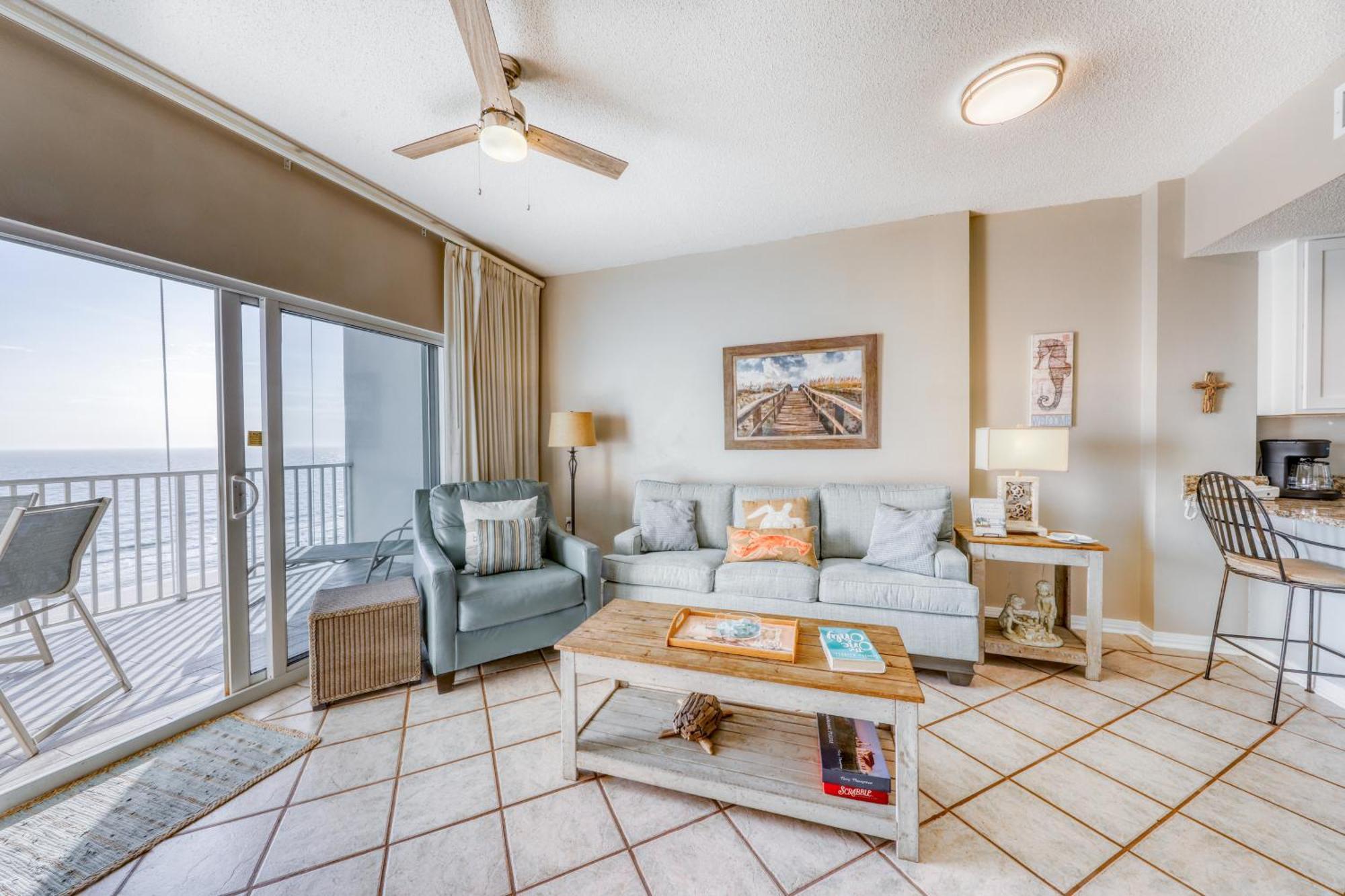 Tidewater Condominiums Ориндж Бийч Стая снимка